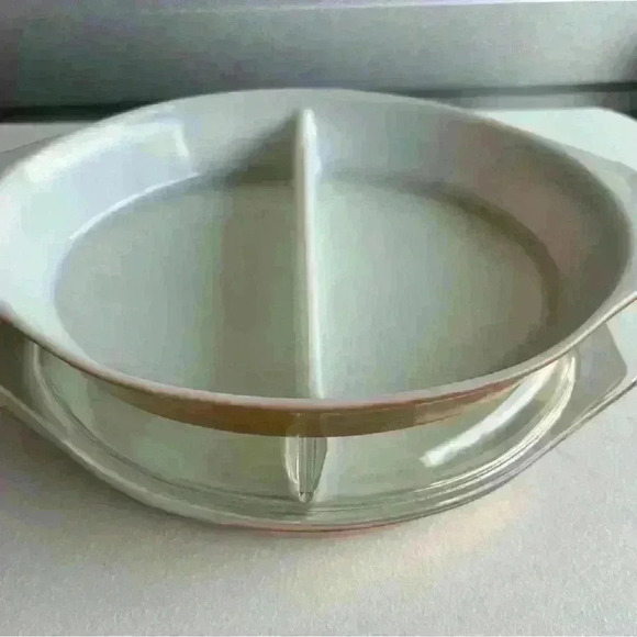 Pyrex Casserole Dish 1 1/2 Quart Brown Gold Divided W/Lid Early American Vintage - Picture 4 of 6